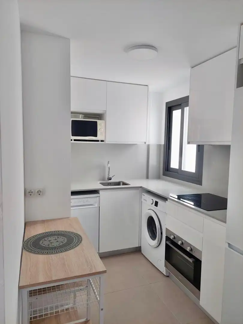 Erdgeschosswohnung zur Miete in Calle Calle Italia, imagen 8