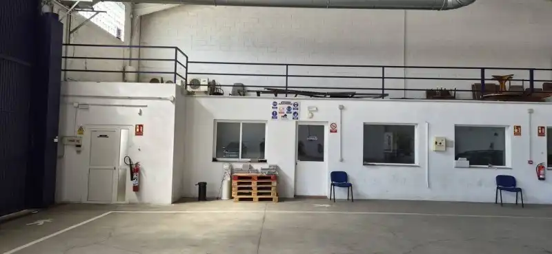 Fabrikhallen zur Miete in Plasencia