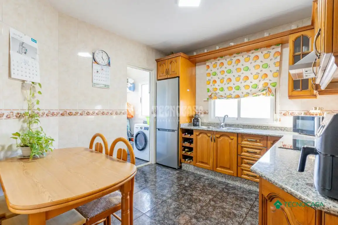 Küche von Wohnung zum Verkauf in Vícar mit Klimaanlage und Terrasse