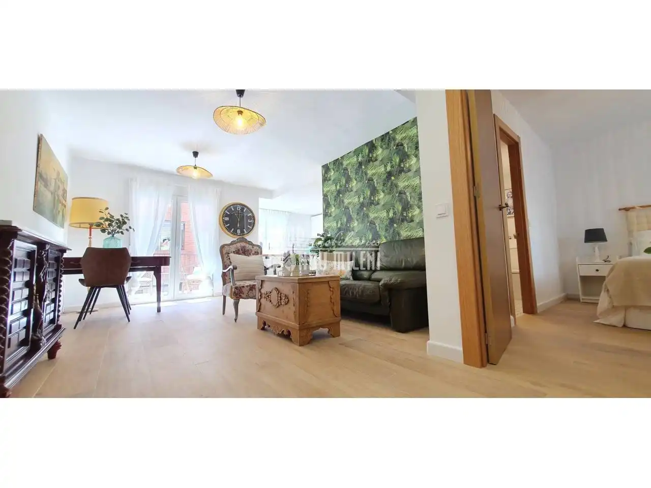 Vista exterior de Piso en venta en Silla con Amueblado y Balcón
