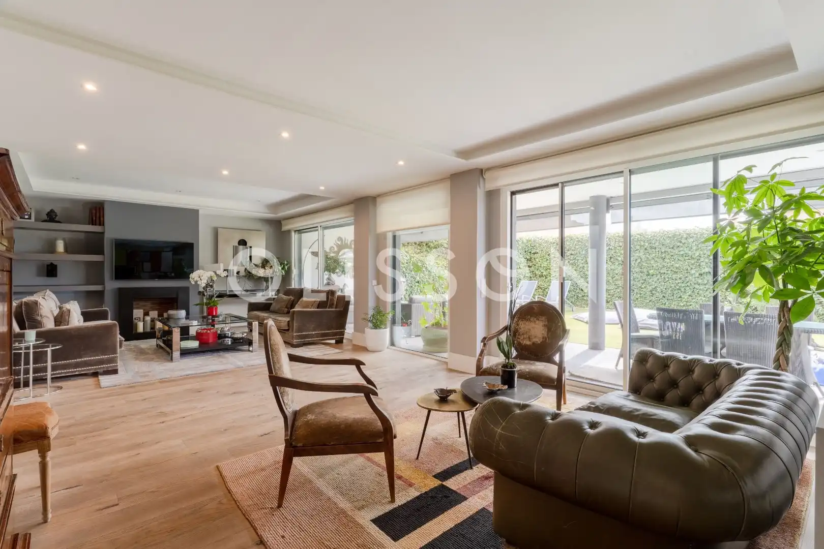 Sala d'estar de Casa o xalet en venda en La Moraleja amb Aire condicionat, Calefacció i Jardí privat