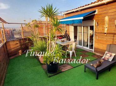 Penthouse mit Aufzug zum Verkauf in Avinguda de la Constitució