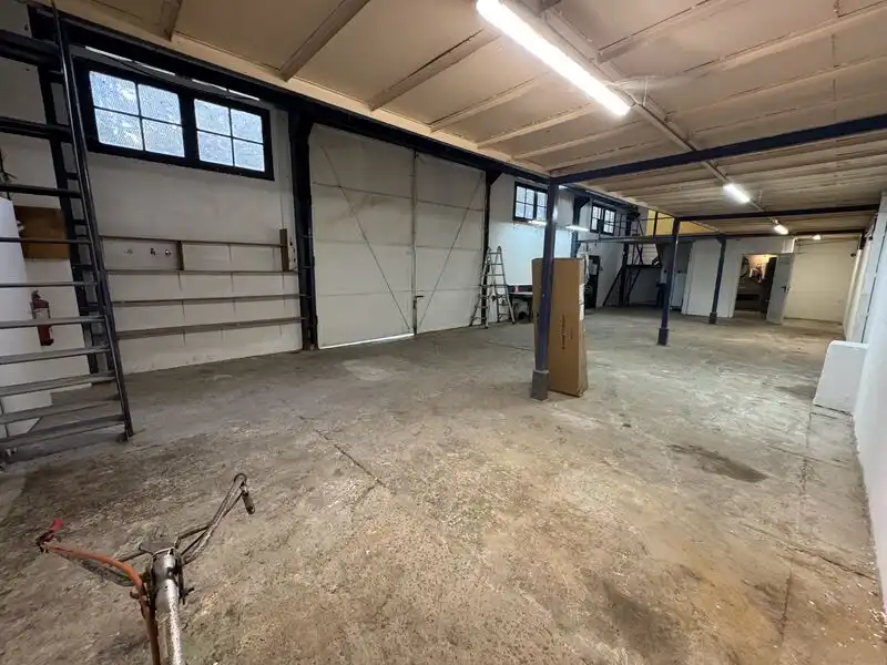 Industrial buildings for sale in Legazpi