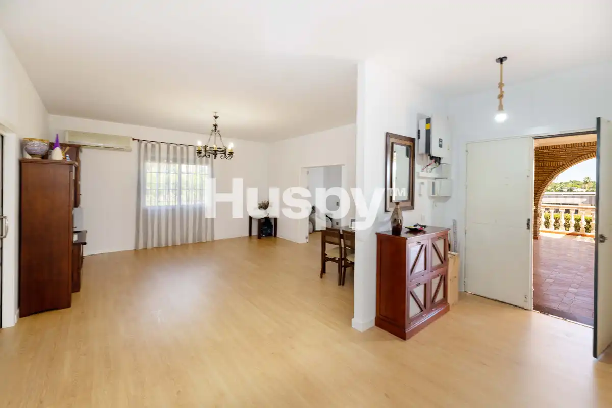 Chalet con terraza en venta en Calle Carlos Cano, imagen 2