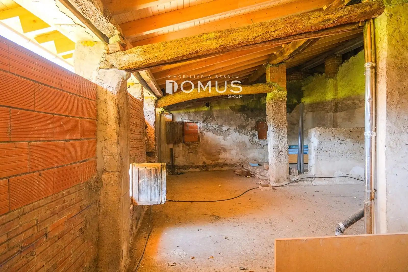 Country homes for sale in Besalú  with Private garden
