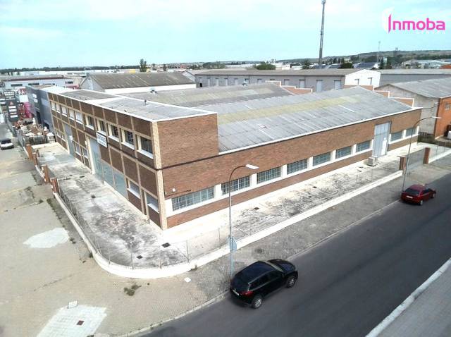 Nave industrial en Venta en Avenida Luis Mateos en Santo Domingo - La Estación