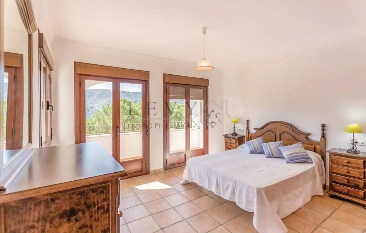 House with pool for sale in Iznájar, imagen 4