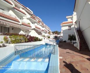 Vista exterior de Casa o xalet en venda en Arona amb Aire condicionat i Balcó