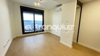 Bedroom of Study to rent in San Sebastián de los Reyes  with Air Conditioner, Parquet flooring and Terrace