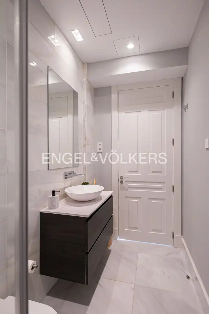 Baño de Ático en venta en Madrid con Aire acondicionado, Calefacción y Terraza