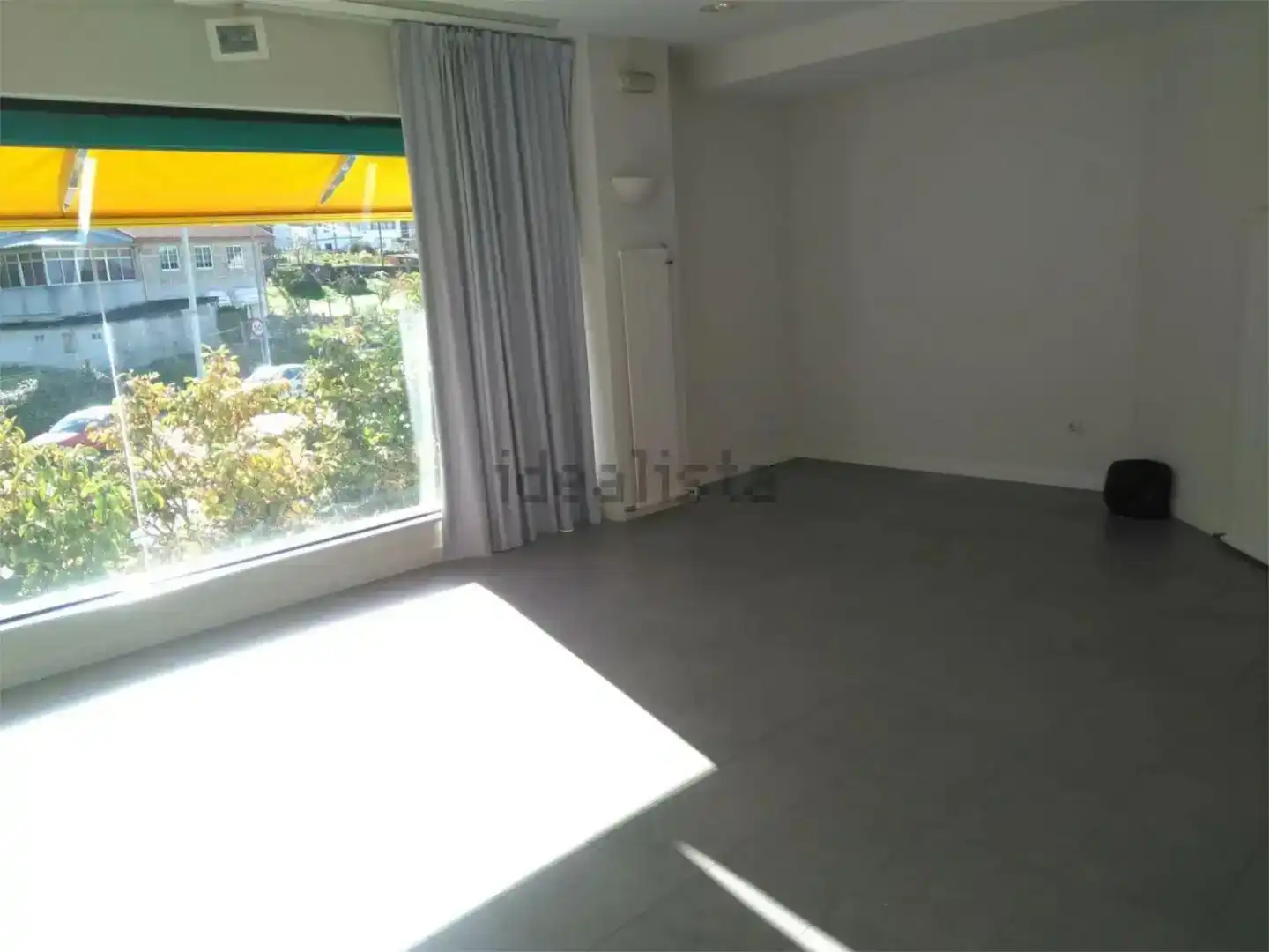 Dormitori de Oficina de lloguer en Redondela