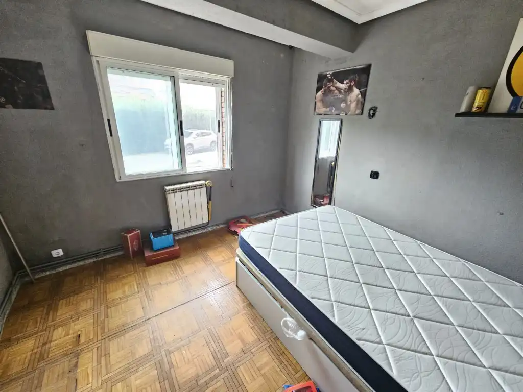 Bedroom of Flat for sale in Castrillón