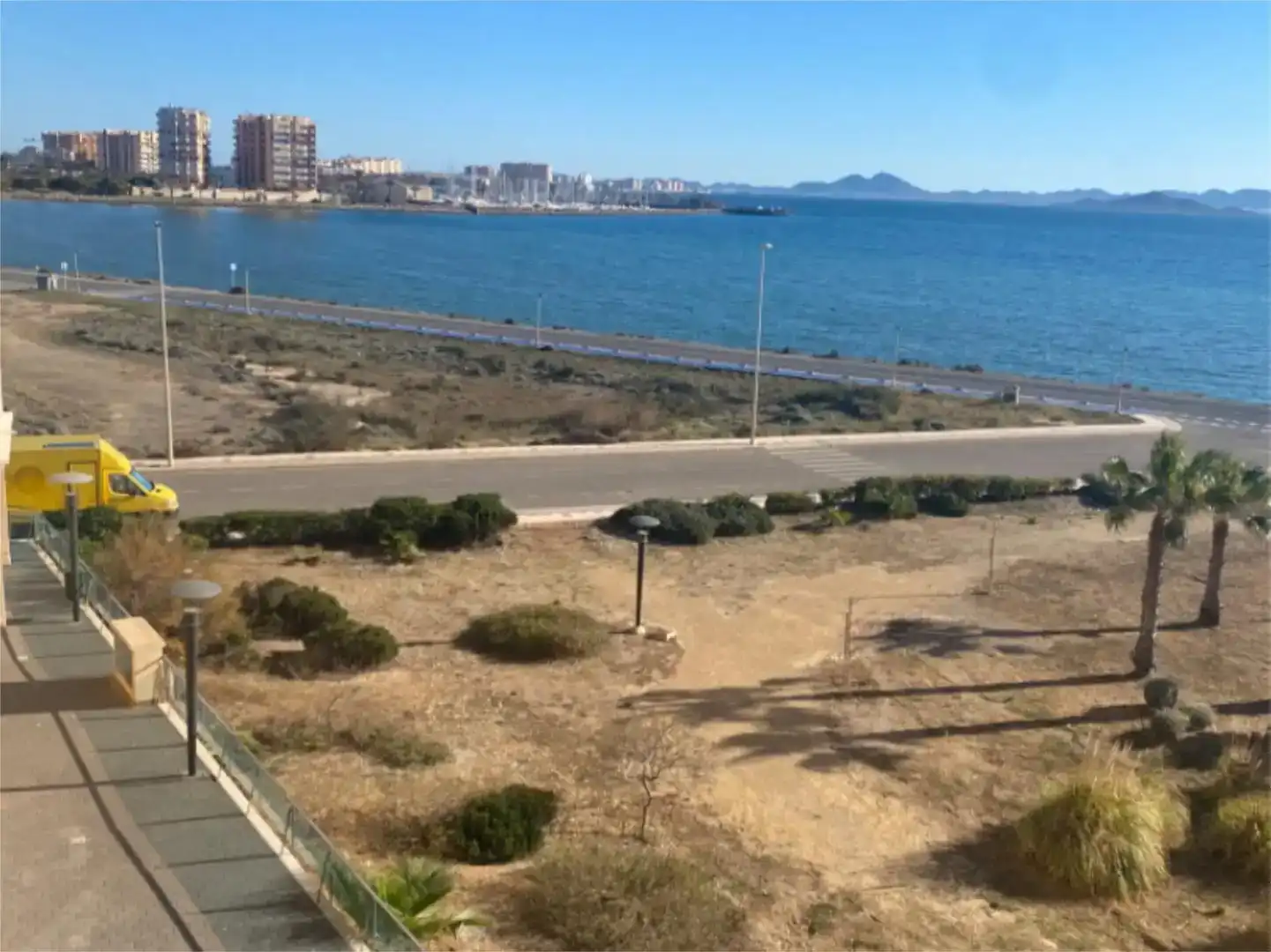 Pis de lloguer en La Manga del Mar Menor amb Aire condicionat, Jardí privat i Piscina