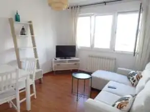 Wohnzimmer von Wohnung zur Miete in Gijón  mit Heizung, Parkett und Möbliert