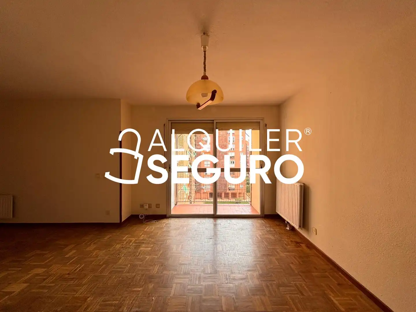 Sala de estar de Piso de alquiler en Madrid con Calefacción