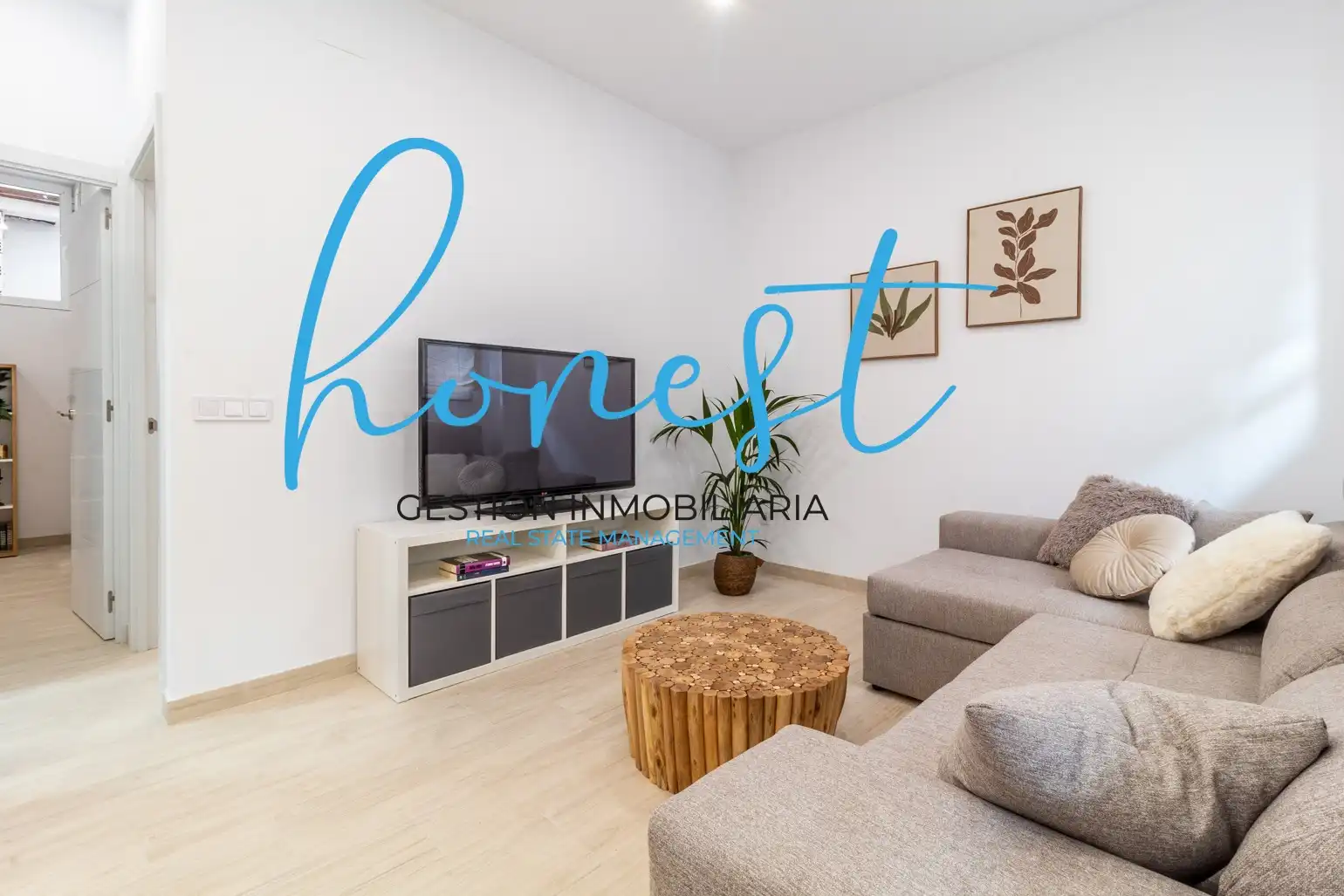 Sala de estar de Piso en venta en Torremolinos con Aire acondicionado y Amueblado