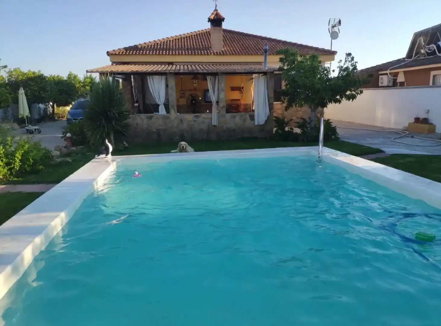 Piscina de Casa o xalet en venda en  Córdoba Capital amb Aire condicionat