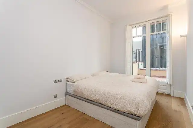 Habitación de Piso en venta en Barcelona con Aire acondicionado, Calefacción y Parquet