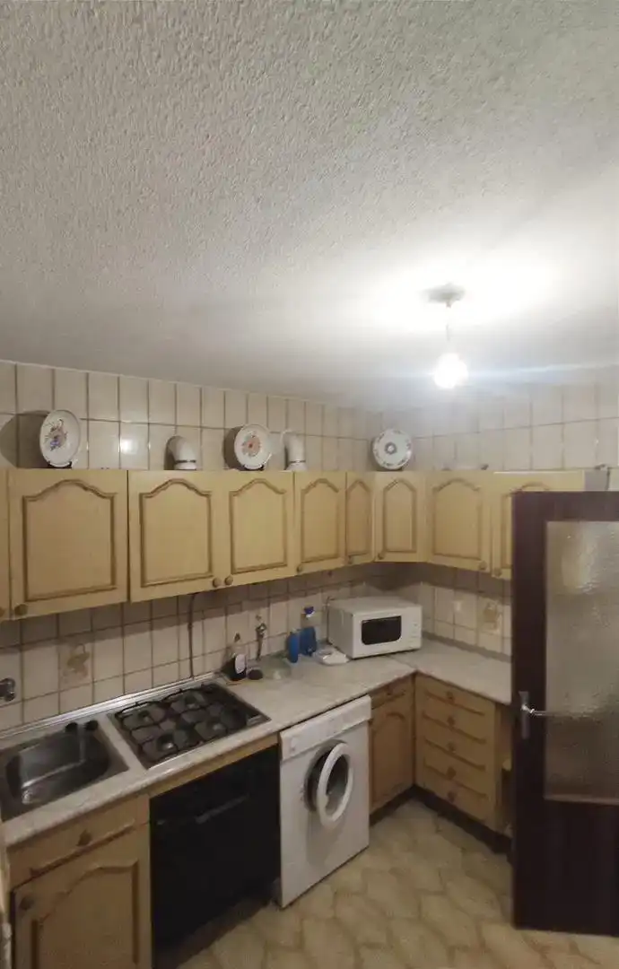 Cuina de Planta baixa en venda en Galisteo amb Traster, Moblat i Rentadora