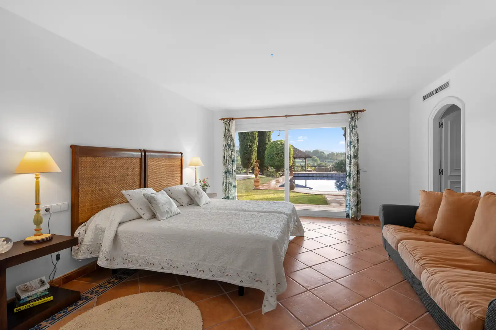Maison avec terrasse à vendre à Río Real - Los Monteros, imagen 24