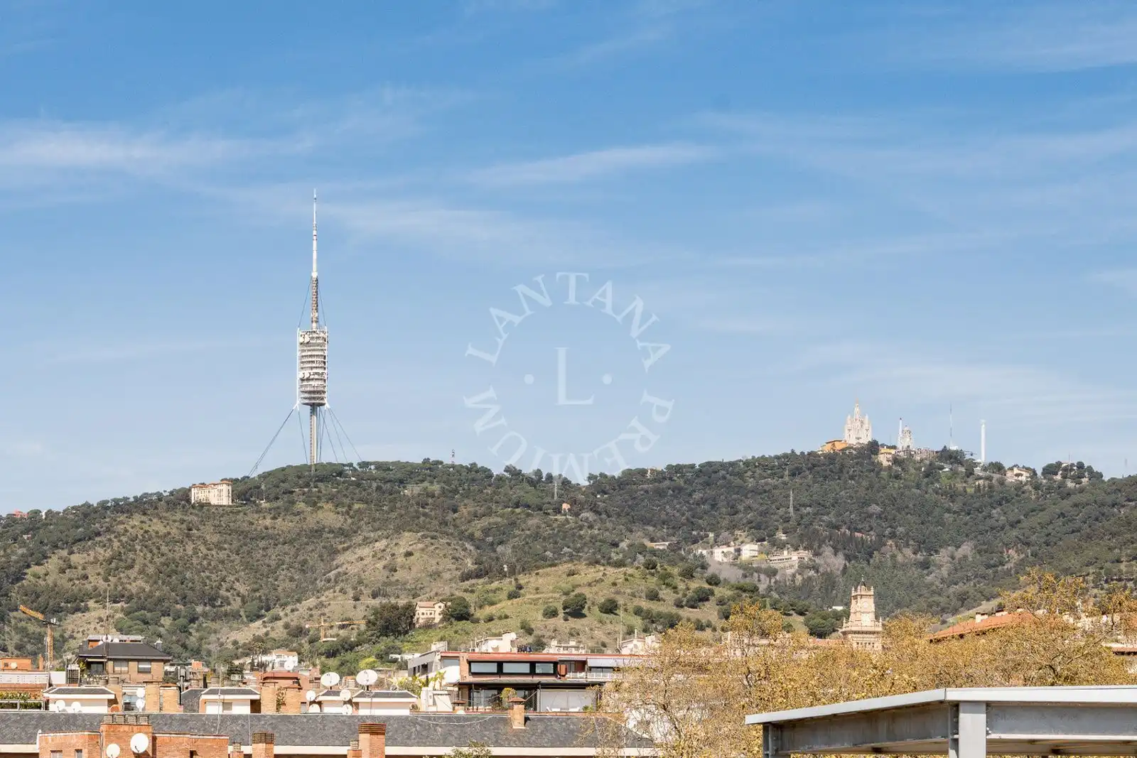 Vista exterior de Àtic en venda en Barcelona amb Calefacció i Traster