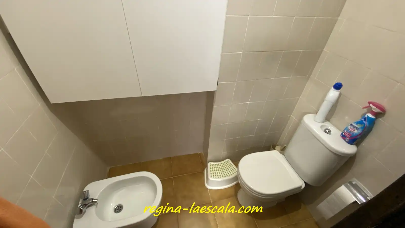 Badezimmer von Dachboden zum Verkauf in L'Escala mit Terrasse, Möbliert und Mikrowelle