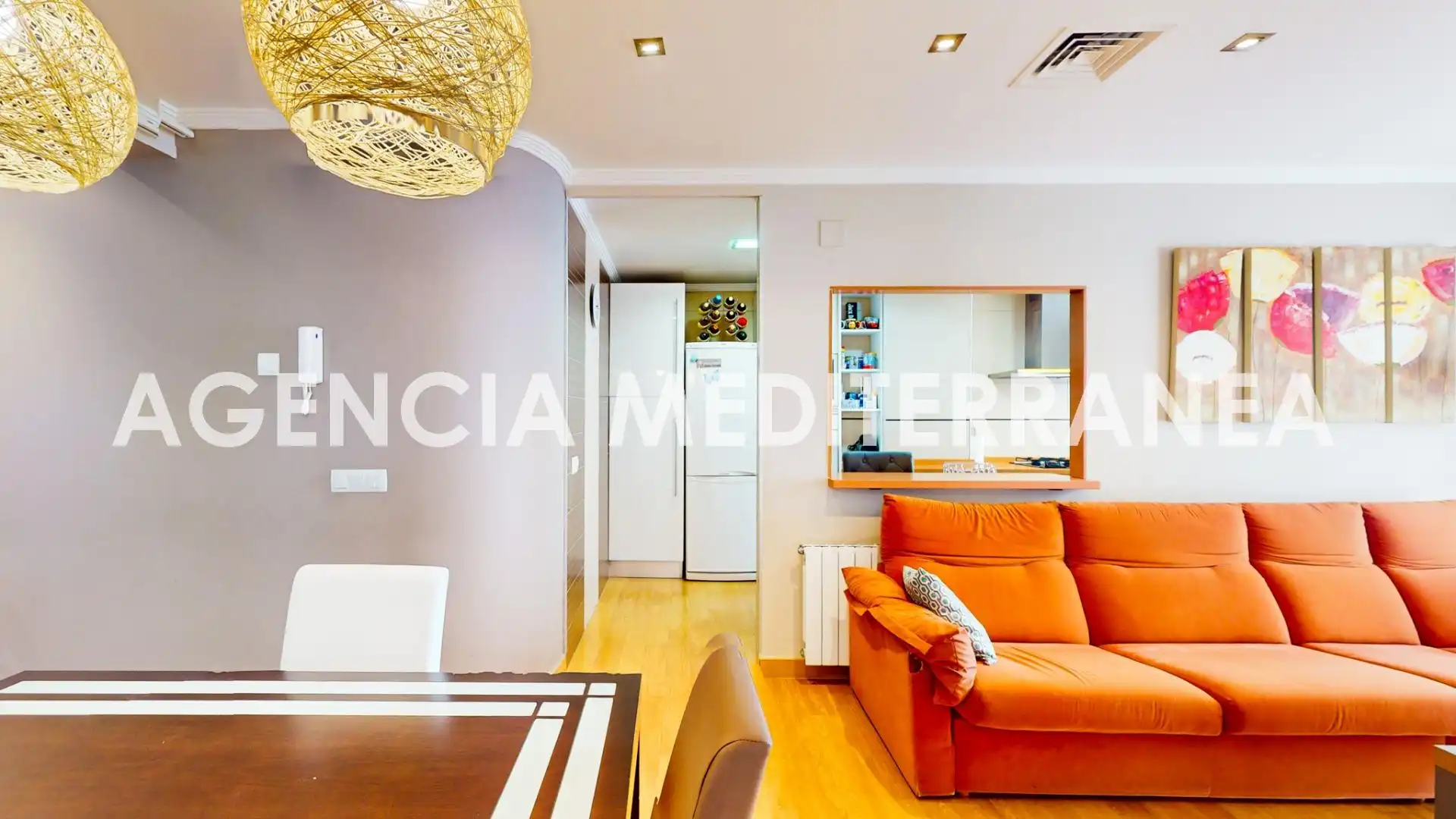Sala d'estar de Casa o xalet en venda en Burjassot amb Aire condicionat, Calefacció i Terrassa