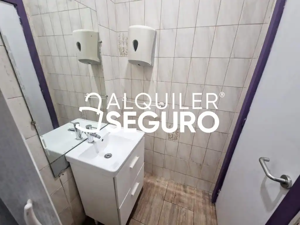 Bany de Local de lloguer en Madrid