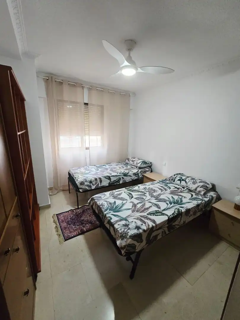 Bedroom of Flat for rent in Benidorm  with Air Conditioner, Private garden and Terrace