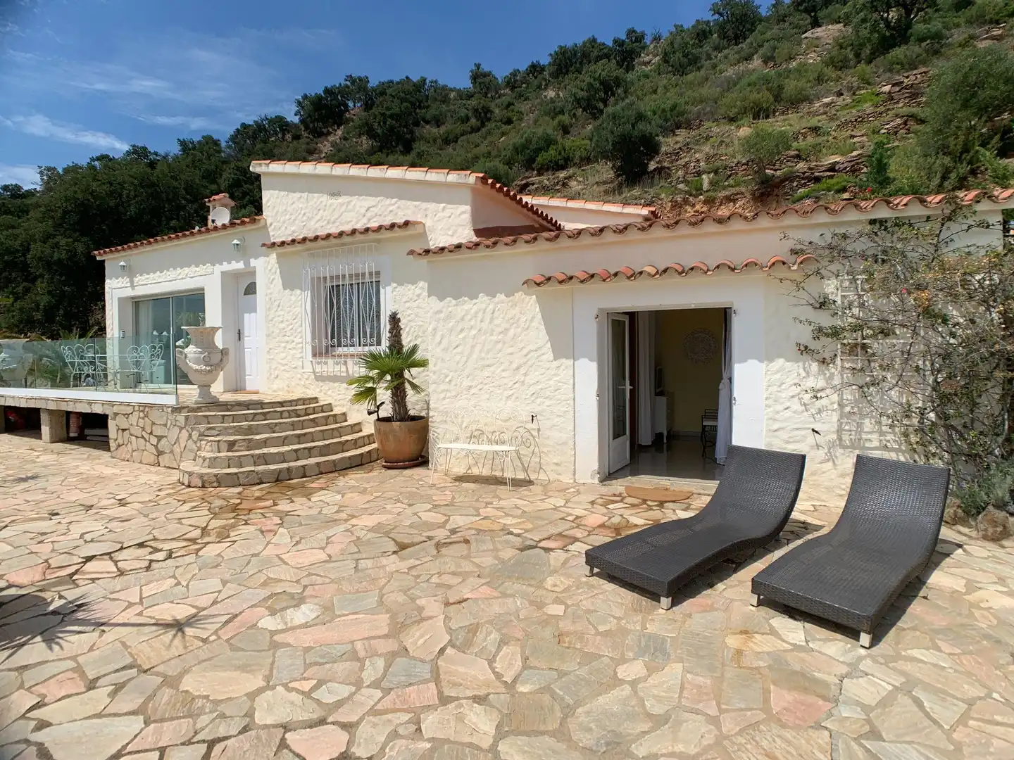 Vista exterior de Casa o xalet en venda en Roses amb Calefacció i Jardí privat