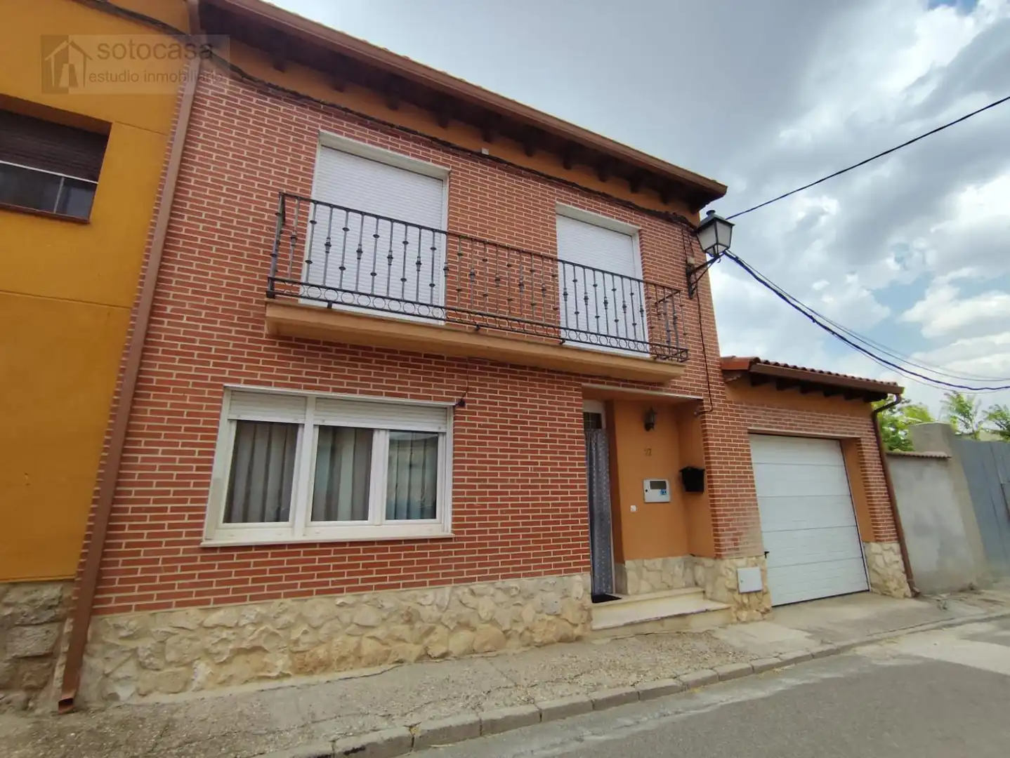 Exterior view of Detached homes for sale in Esguevillas de Esgueva  with Heating, Terrace and Furnished