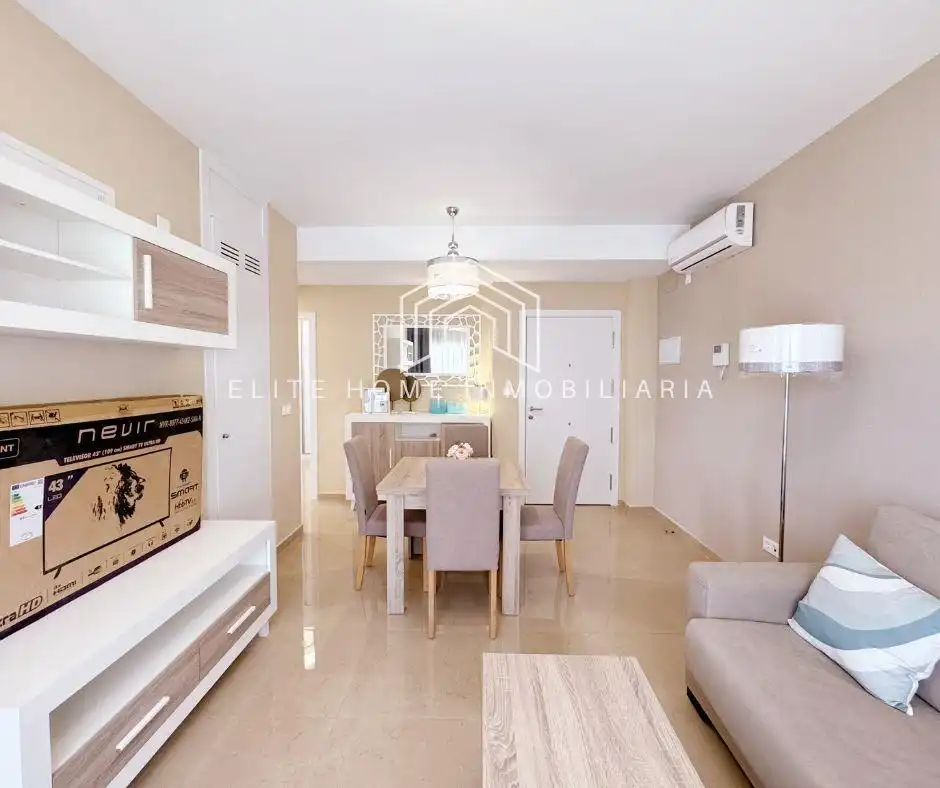 Sala de estar de Apartamento de alquiler en Cabanes con Aire acondicionado, Terraza y Piscina comunitaria