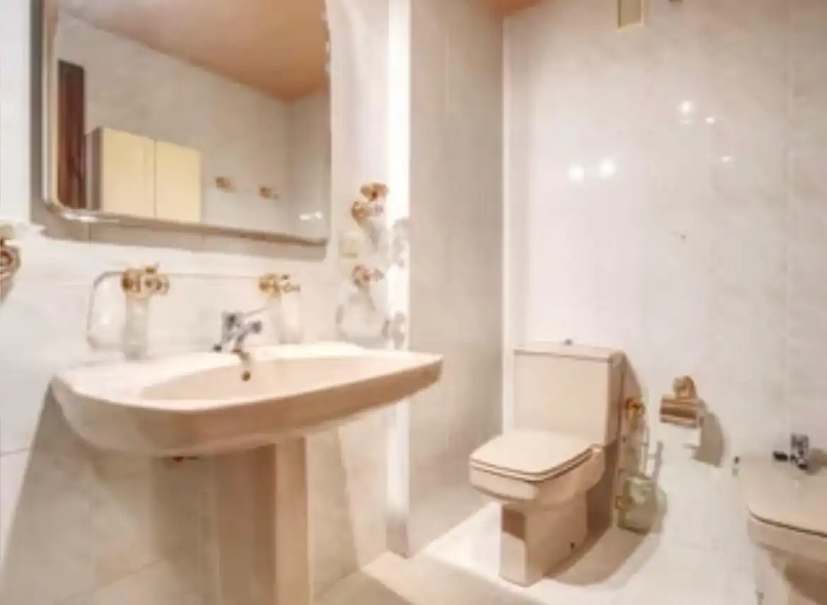 Bathroom of Flat for sale in Málaga  with Furnished