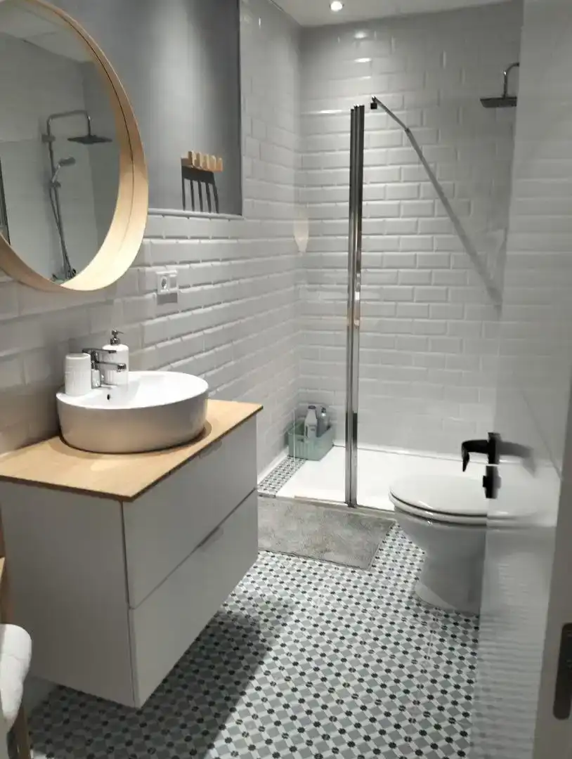 Bany de Planta baixa de lloguer en Málaga amb Aire condicionat, Parquet i Moblat