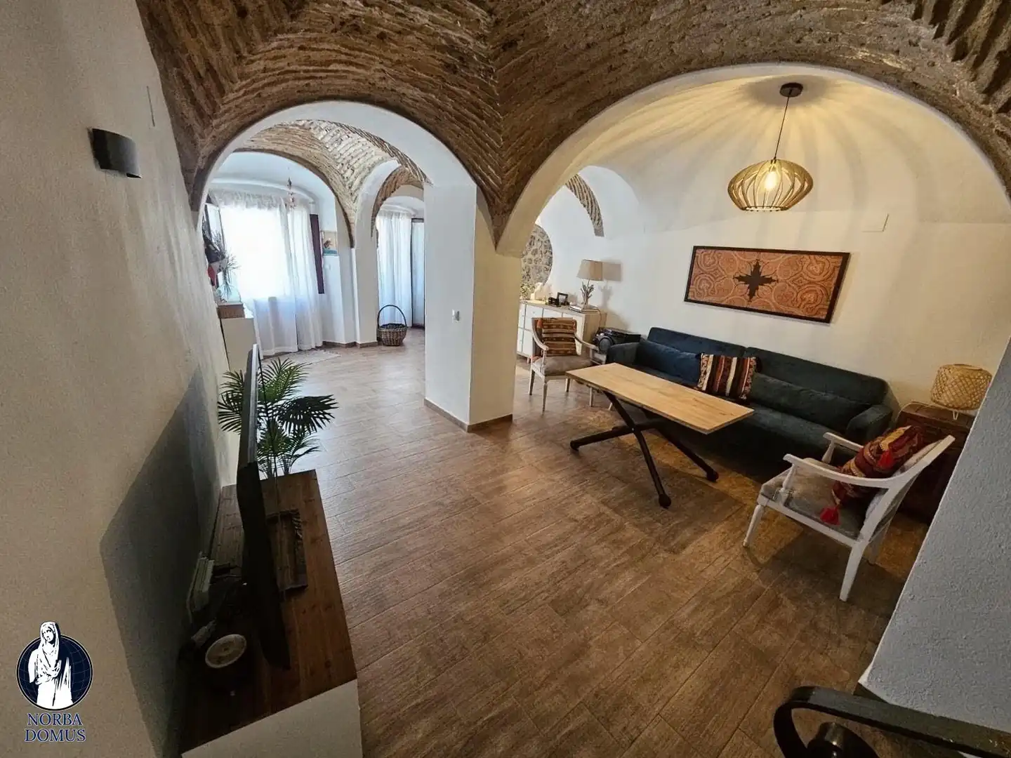 Sala d'estar de Finca rústica en venda en Montánchez amb Aire condicionat, Terrassa i Traster
