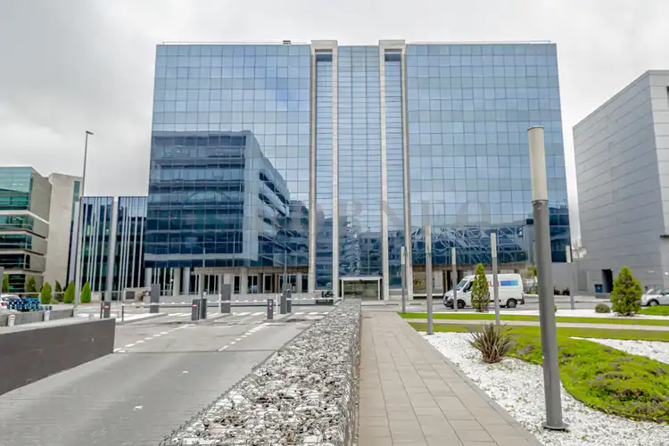 Vista exterior de Oficina de lloguer en Madrid