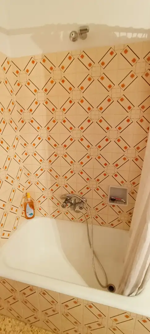 Baño de Piso en venta en Tírvia con Amueblado