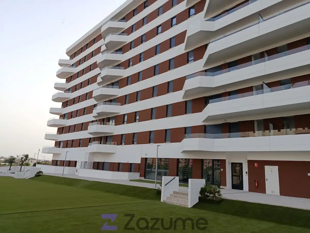 Vista exterior de Piso de alquiler en Dos Hermanas con Aire acondicionado, Calefacción y Terraza