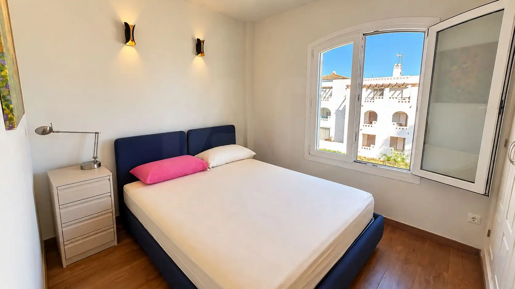Piso con piscina en venta en La Alcaidesa, imagen 24