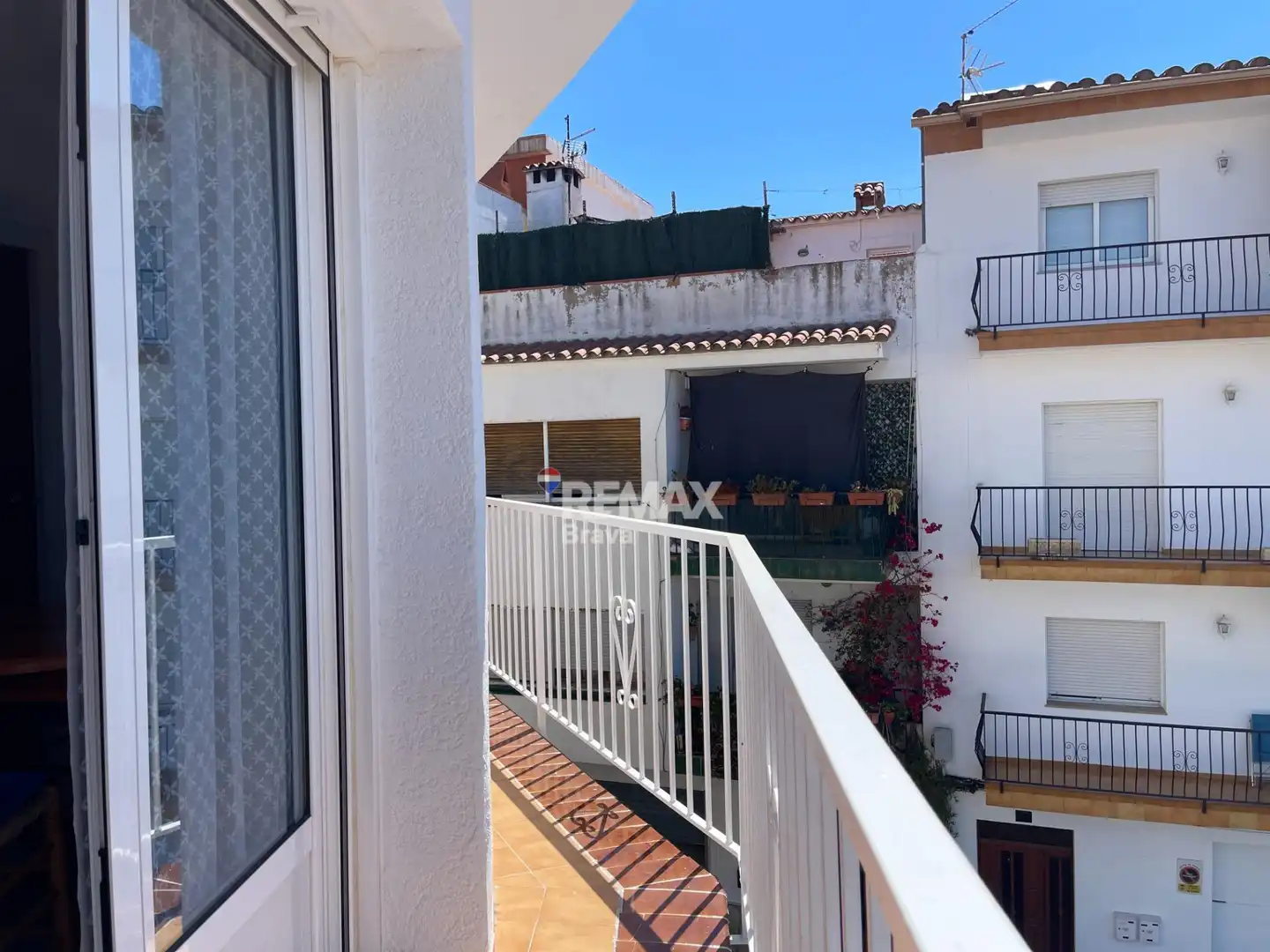 Vista exterior de Pis en venda en Roses amb Aire condicionat, Calefacció i Terrassa