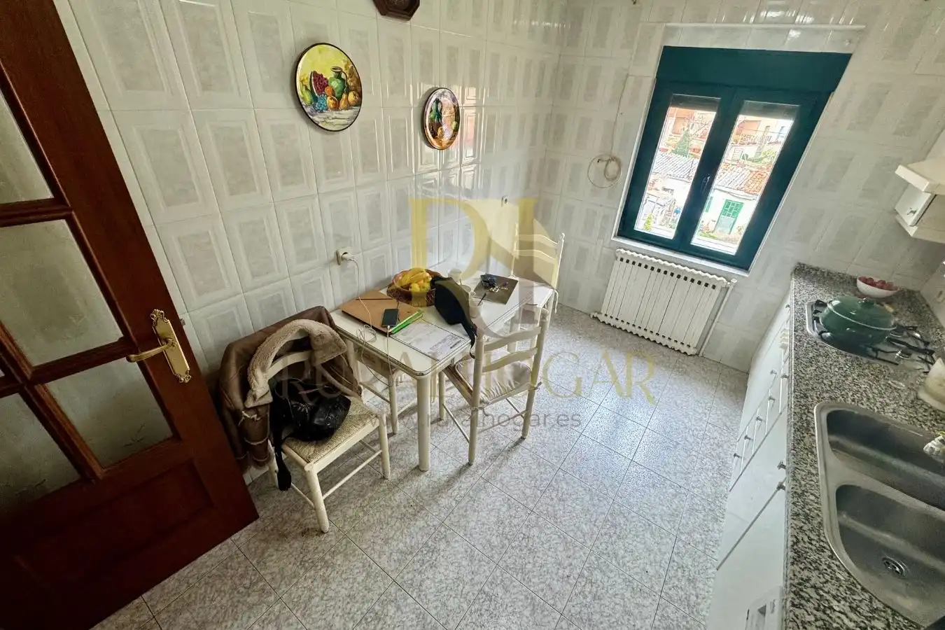 Menjador de Casa o xalet en venda en La Pola de Gordón  amb Calefacció i Jardí privat