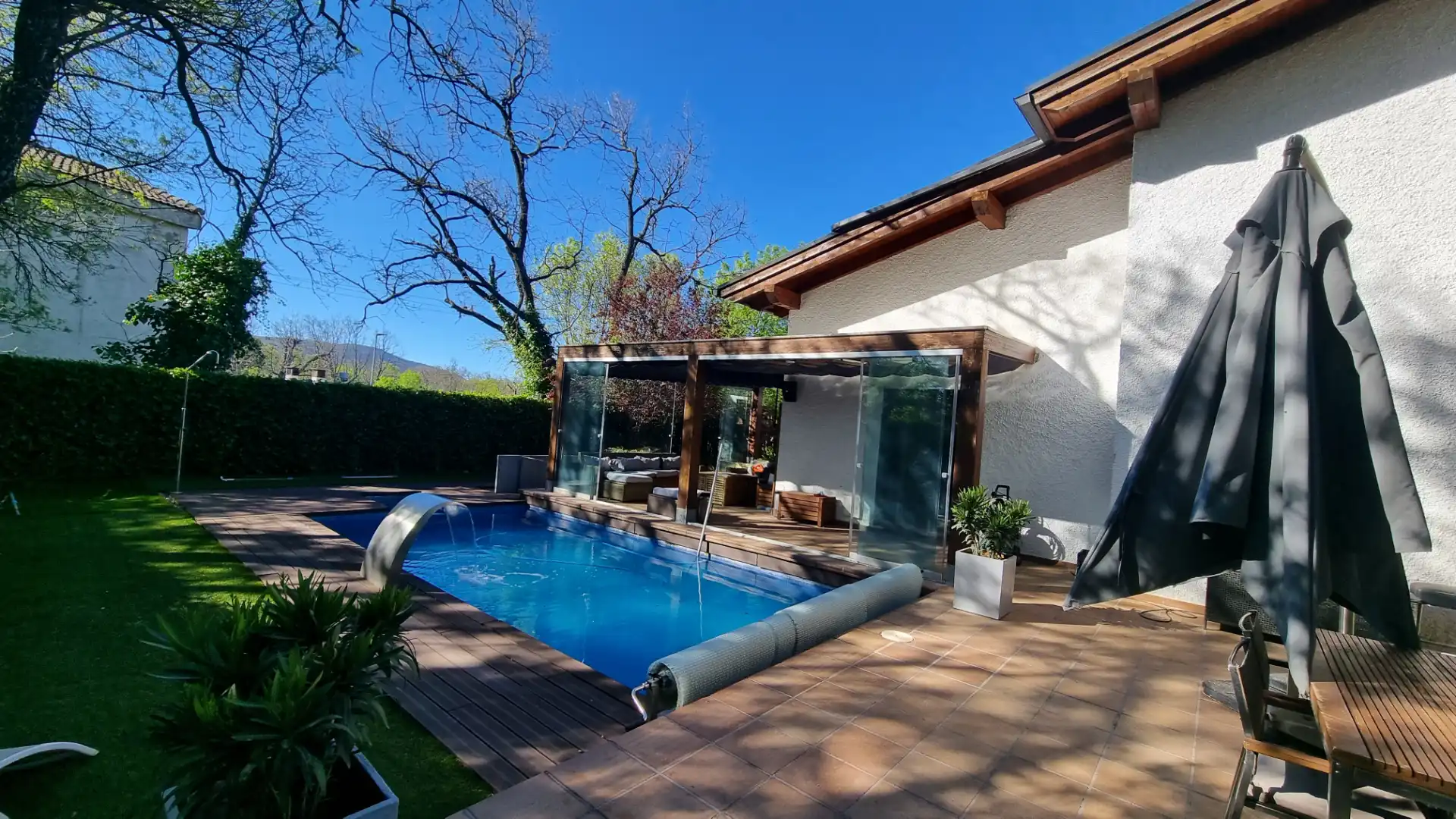 Swimming pool of Houses for sale in Moralzarzal  with Heating, Private garden and Storage room