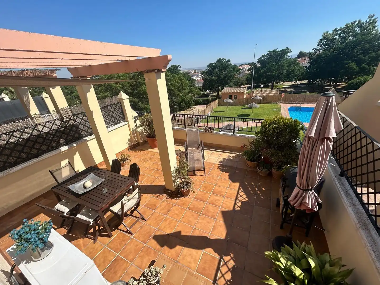 Terraza de Casa adosada en venta en Antequera con Aire acondicionado, Calefacción y Jardín privado