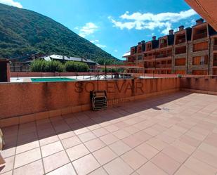 Piscina de Pis en venda en Rialp amb Calefacció, Terrassa i Piscina