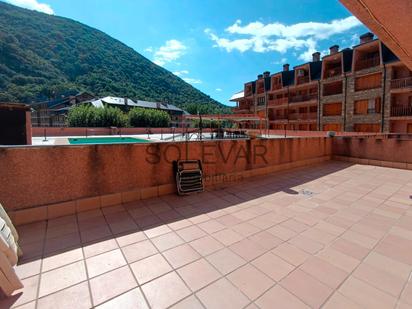 Piscina de Pis en venda en Rialp amb Calefacció, Terrassa i Piscina