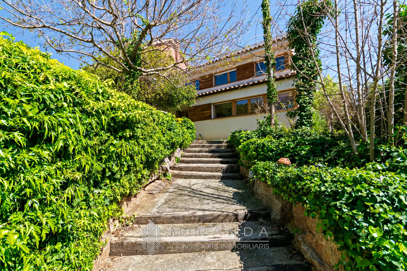 Vista exterior de Casa o xalet en venda en La Garriga amb Aire condicionat, Calefacció i Jardí privat
