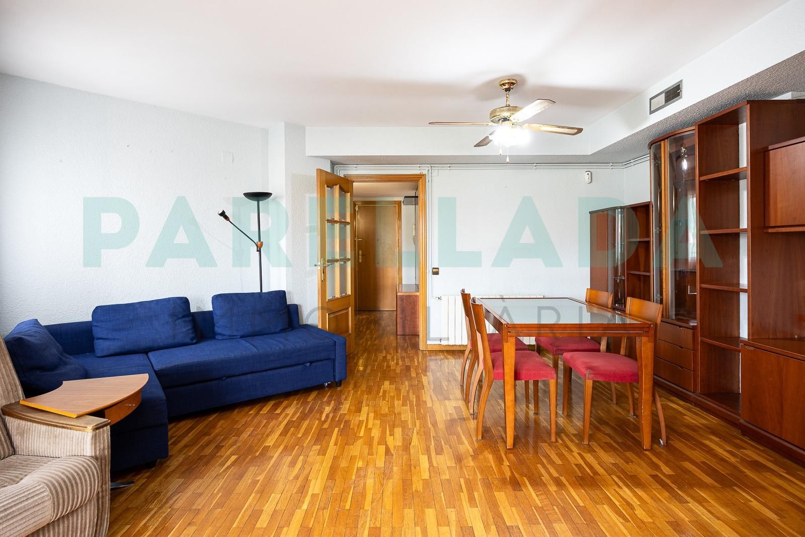 Dormitori de Pis en venda en Badalona amb Aire condicionat i Parquet