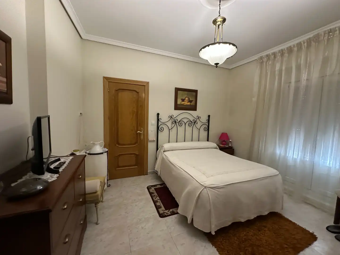 Bedroom of Houses for sale in Úbeda  with Air Conditioner, Terrace and Swimming Pool