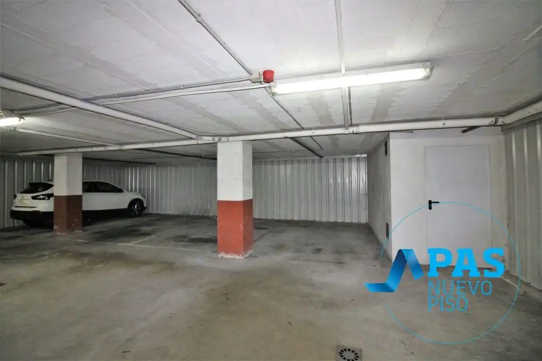 Flat for sale in Calle Justicia, Cuatro Caminos
