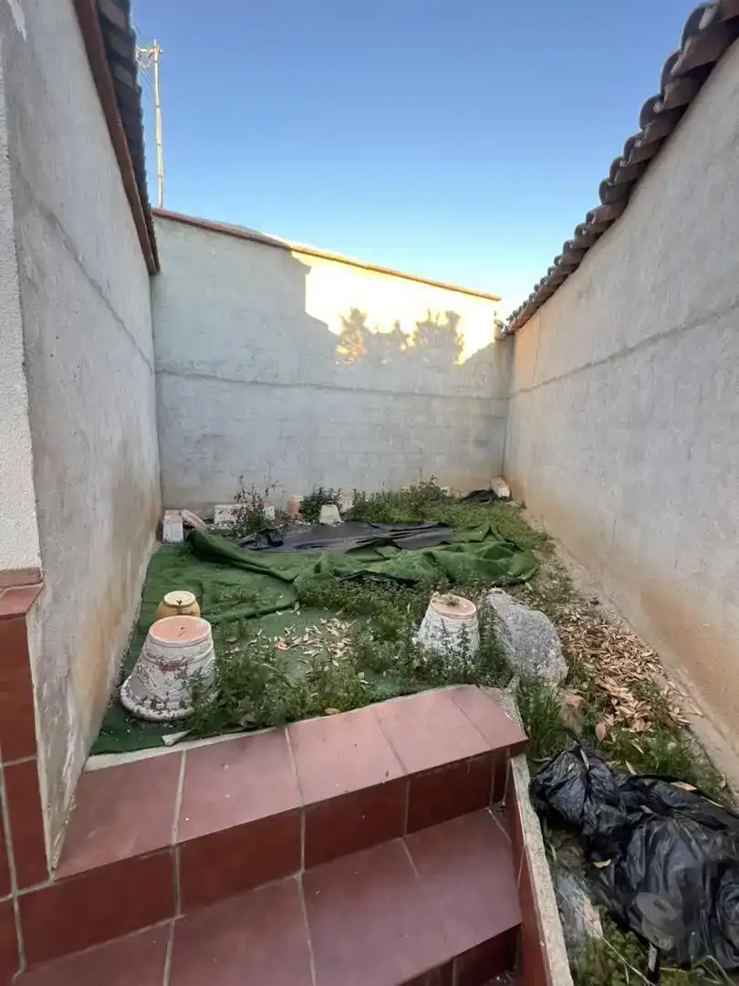 Jardín de Casa o chalet en venta en Los Navalmorales con Jardín privado y Trastero